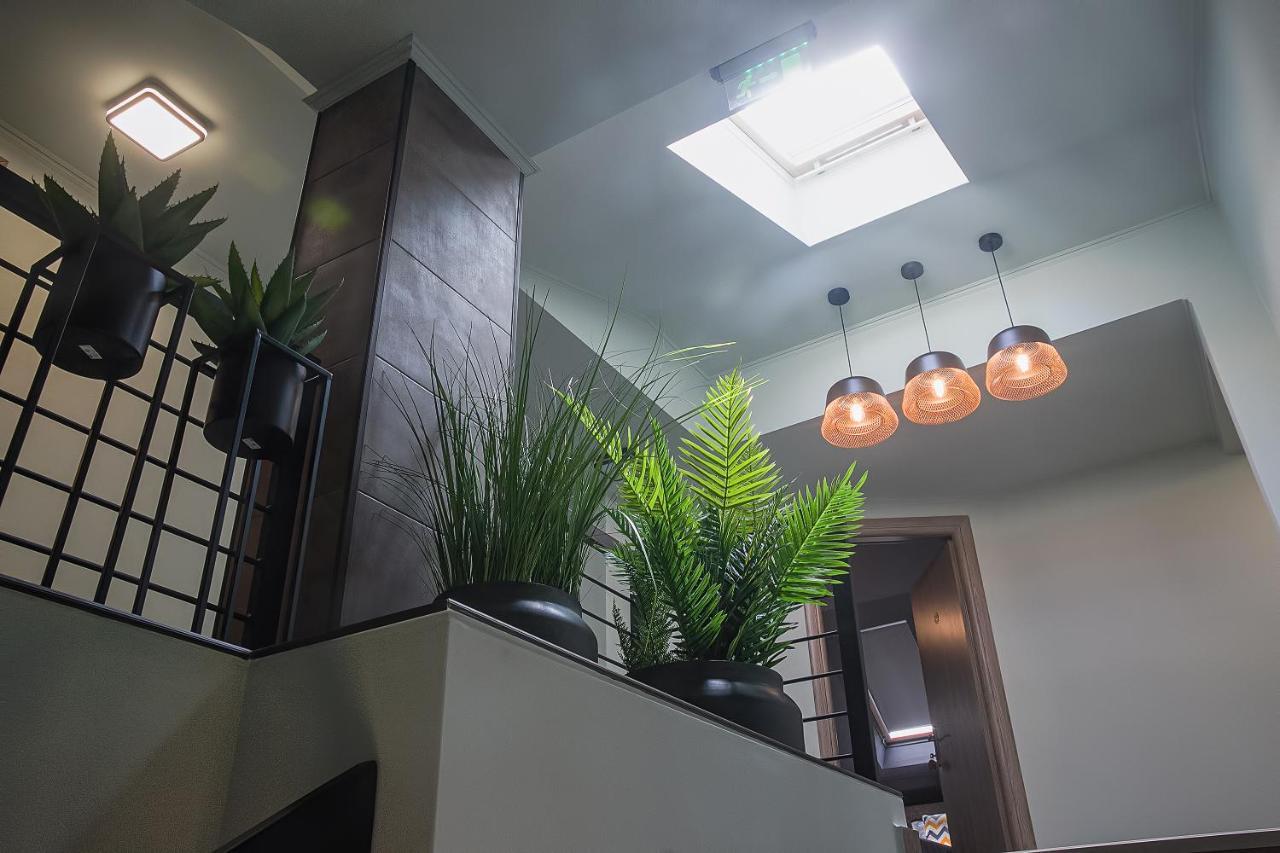 Hotel Corvin House Hunedoara Exterior foto